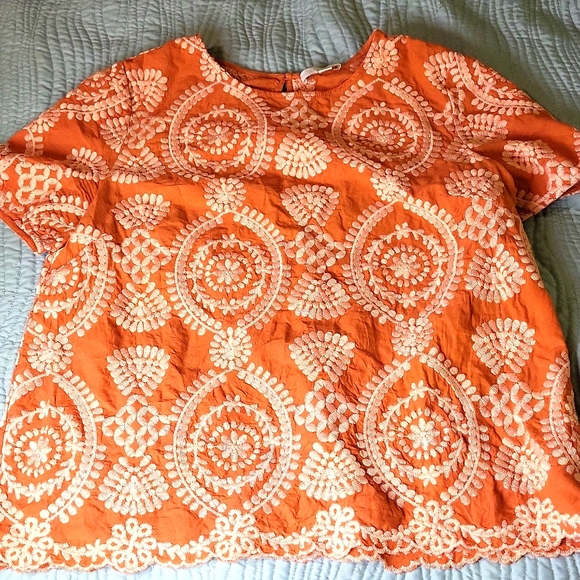Short sleeve embroidered blouse - Picture 1 of 7